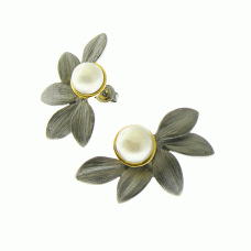 Loves Me, Loves me Not